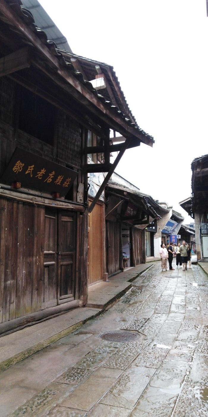 方正富邦首席权益投资官汤戈:关注消费、电力和电子方向